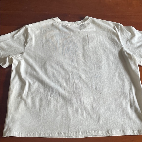 QUEEN OF SPARKLES Tee with Sequin Spritzer Cans - Picture 14 of 14